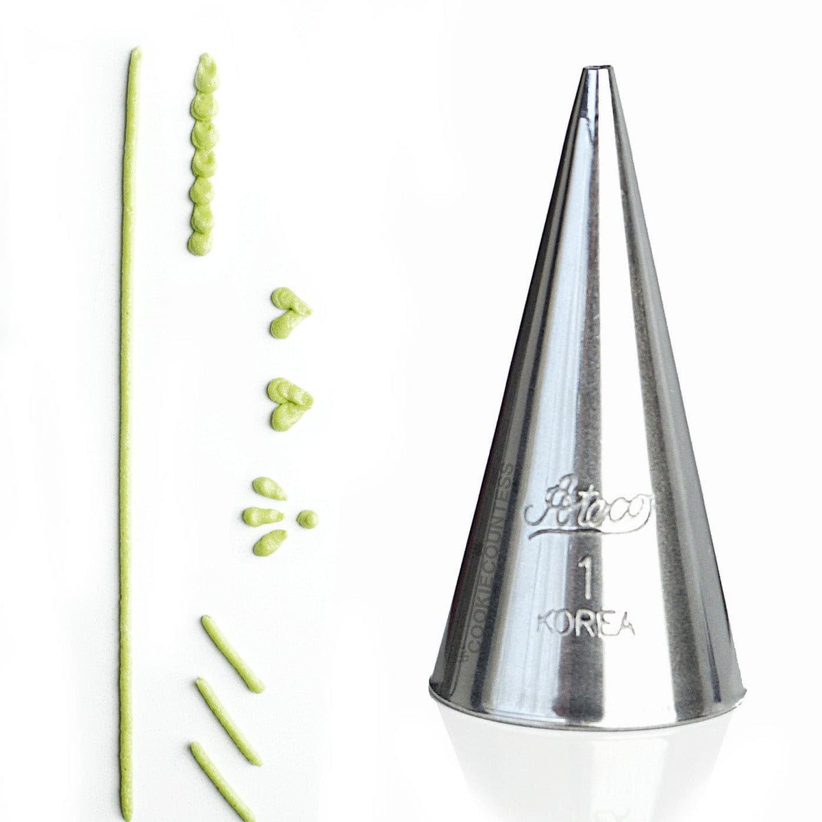 Ateco Curved Petal Pastry Tip #899 - Whisk
